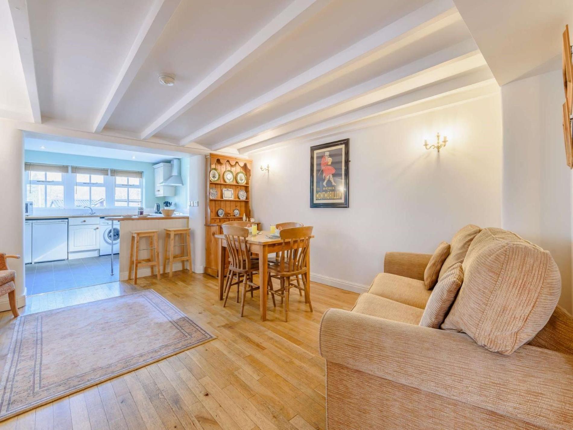 1 Bed In Combs Pk682 Villa Taxal Buitenkant foto